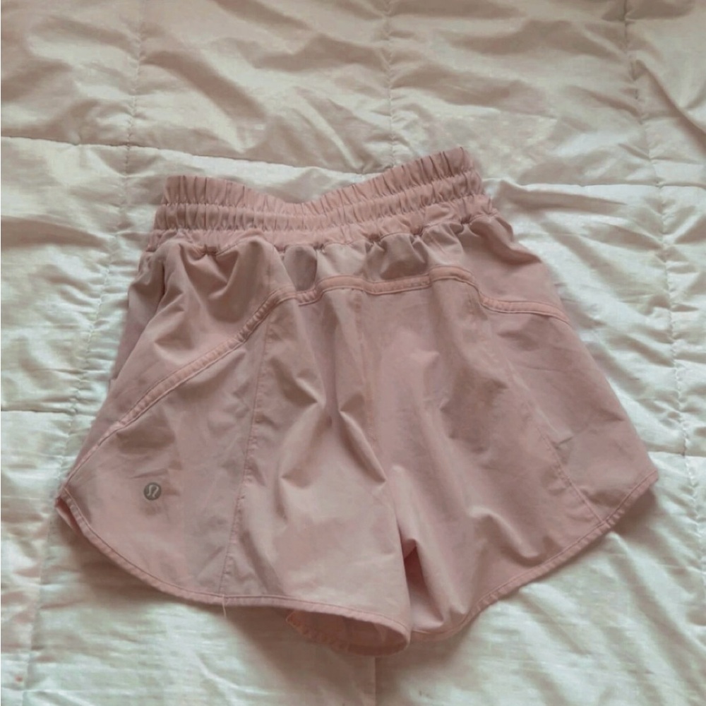 SOLD Lululemon Athletica Pink Athletic Shorts Lightweight Mid-Thigh
